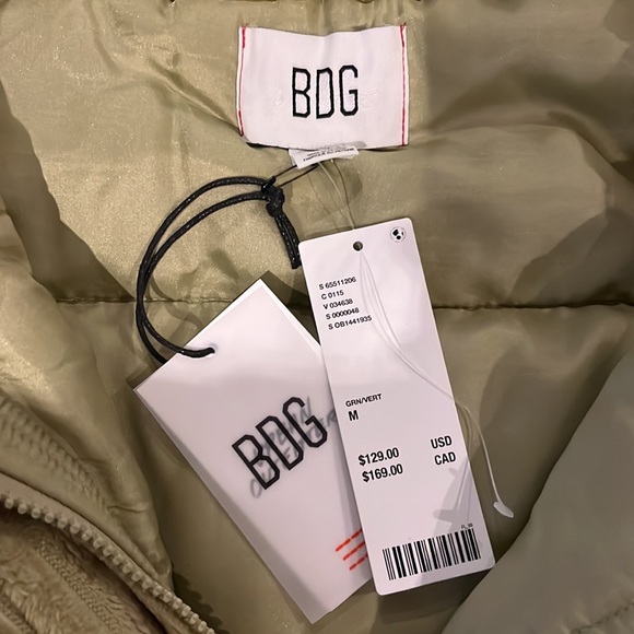 Urban Outfitters BDG Isla funnel neck corduroy coat, Sz Medium - Picture 8 of 12